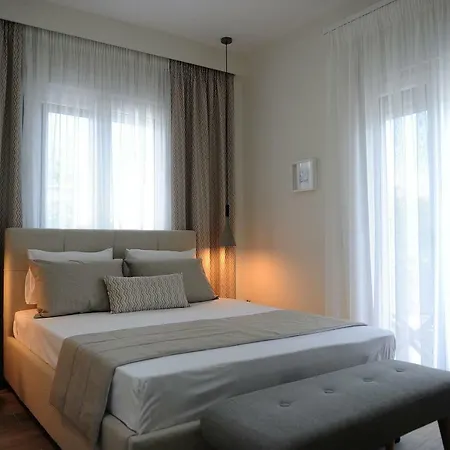 Stamatia * アスプロヴァルタ